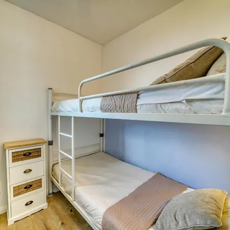 - Haus G, App 0g1304